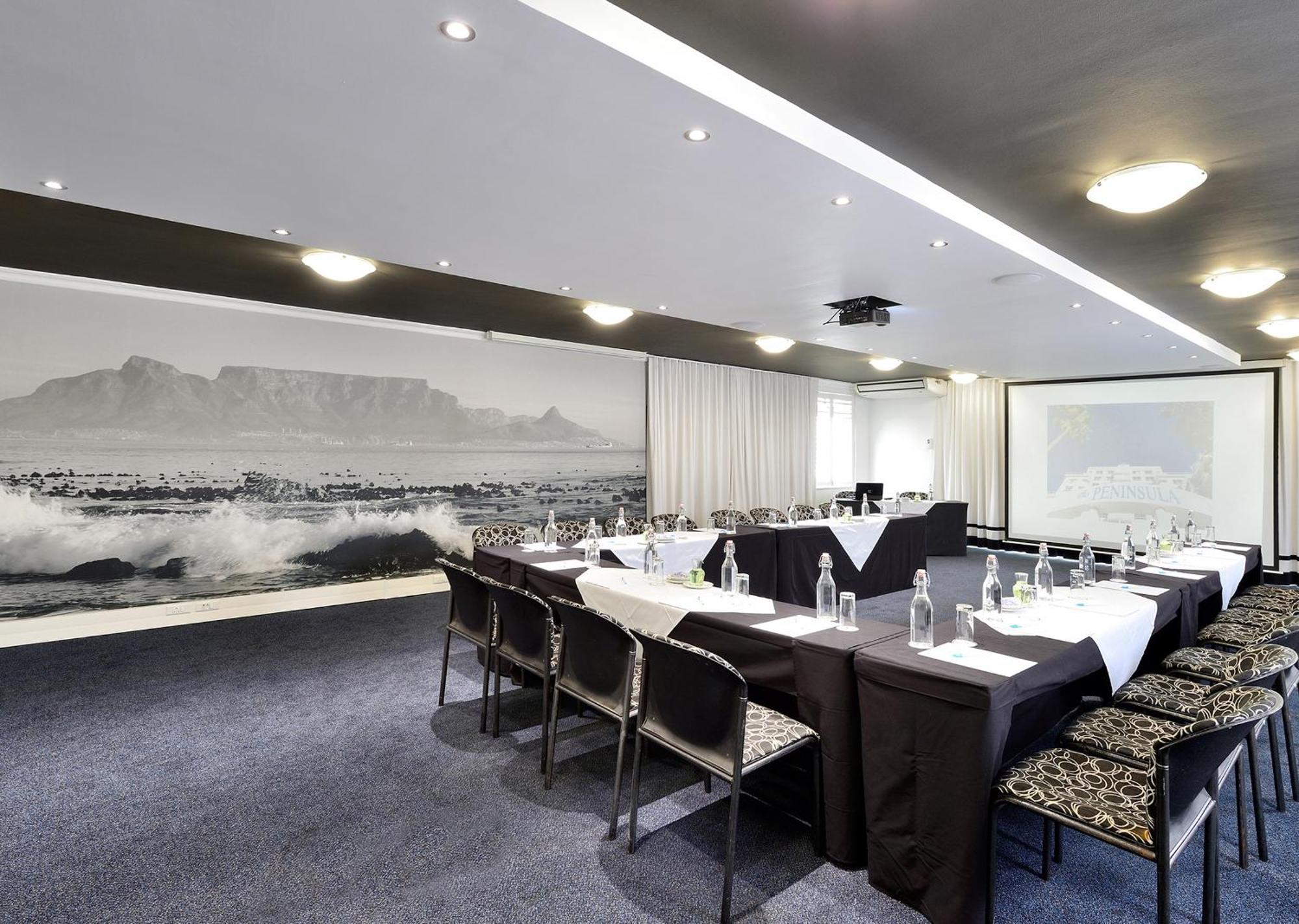 Hotel Peninsula By Dream 4*